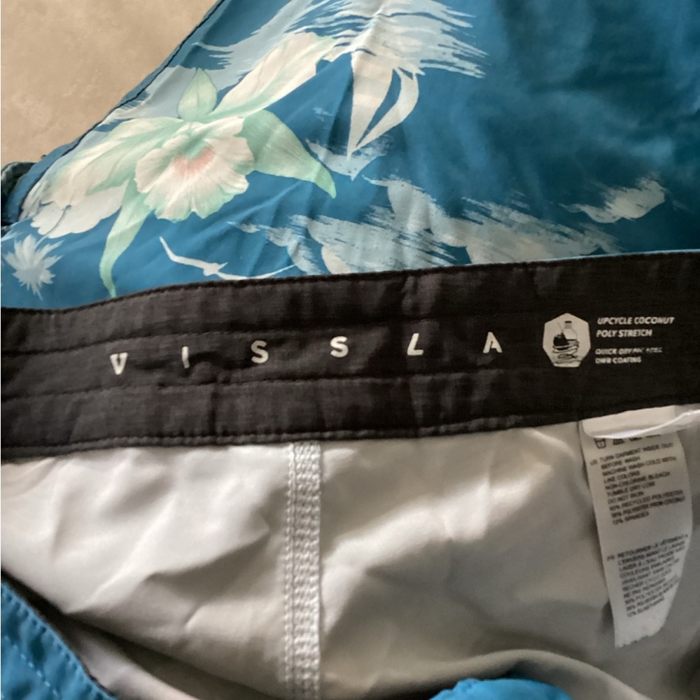 🏄‍♂️ VISSLA board shorts swim trunks 28 waist young men - Picture 7 of 7